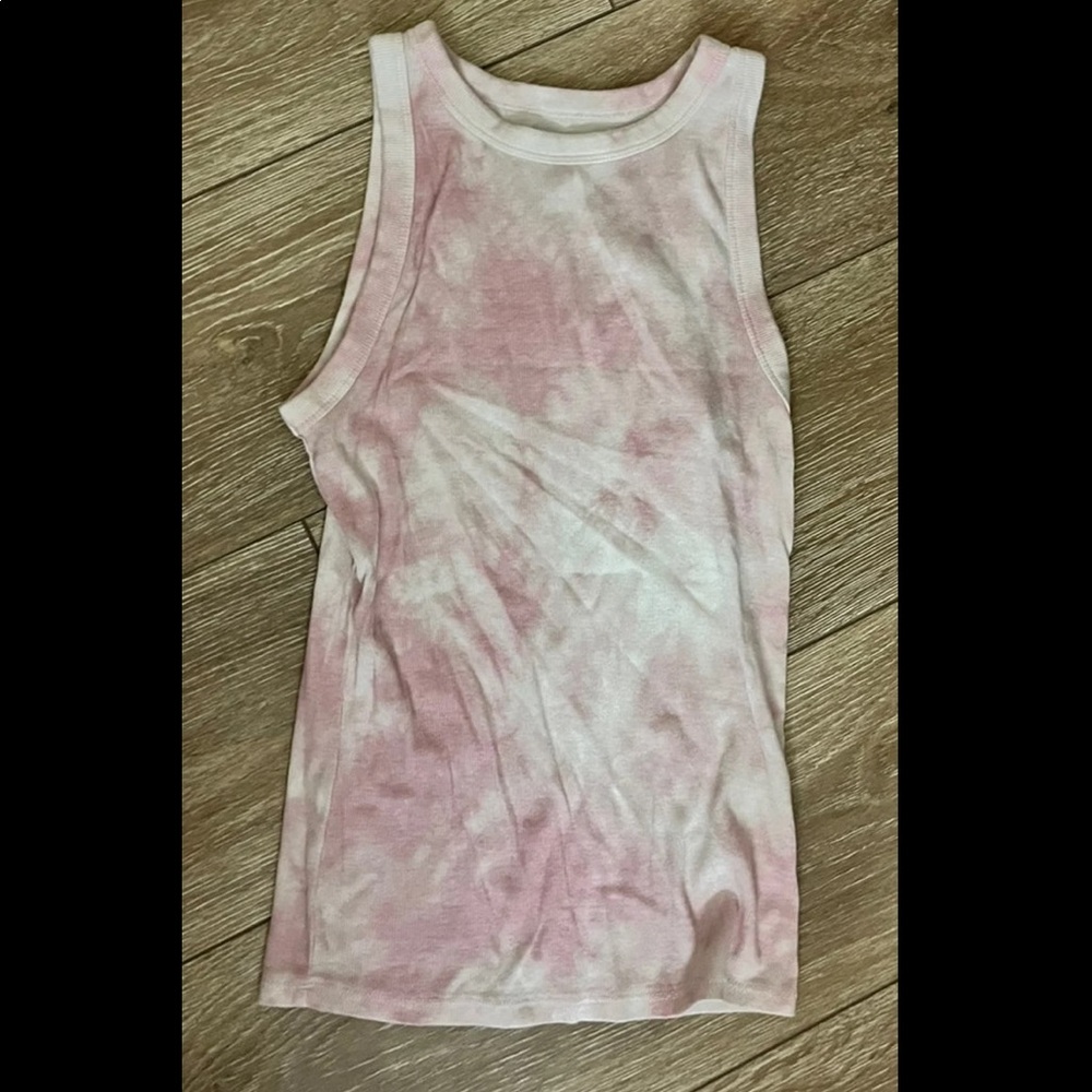 Pink tank top